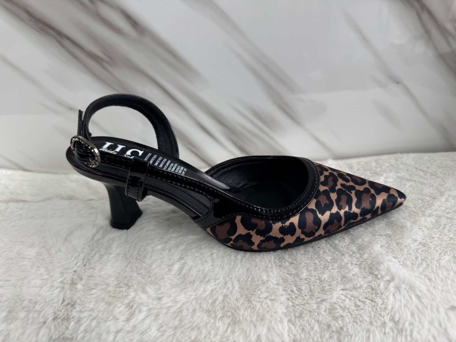 ANIMAL PRINT RIVETE NEGRO  5½