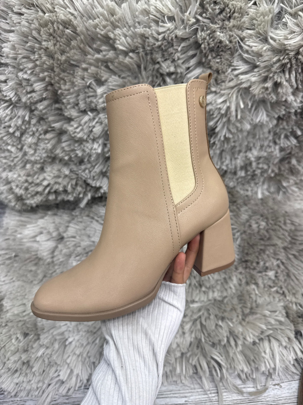 BOTIN B143